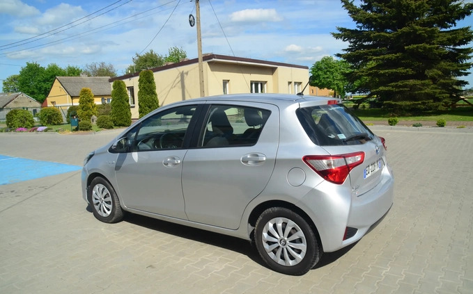 Toyota Yaris cena 45000 przebieg: 91000, rok produkcji 2017 z Zambrów małe 379